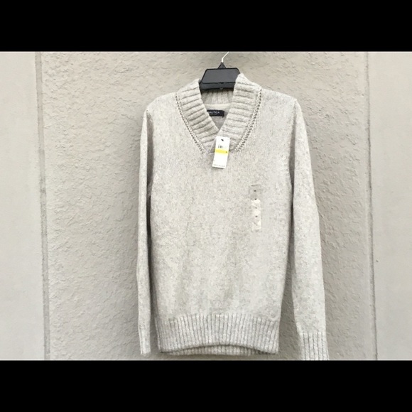 Nautical NWT PULLOVER V NECK SWEATER. - Picture 1 of 8